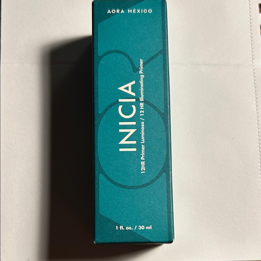 INICIA 12HR Illuminating Primer - Teal